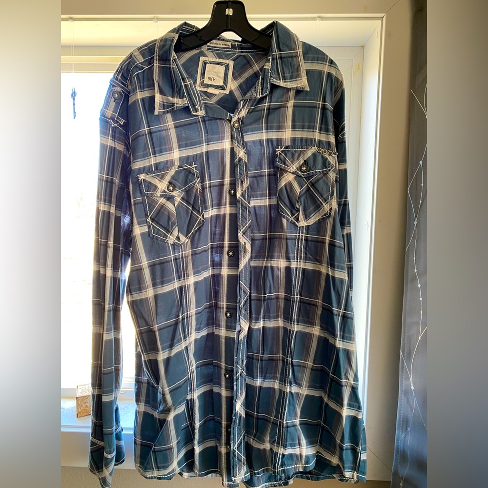 BKE Athletic fit plaid button down men’s shirt